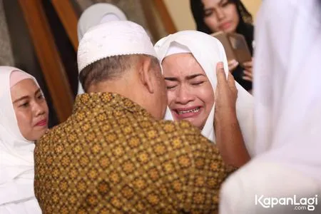 Foto Ikke Nurjanah
