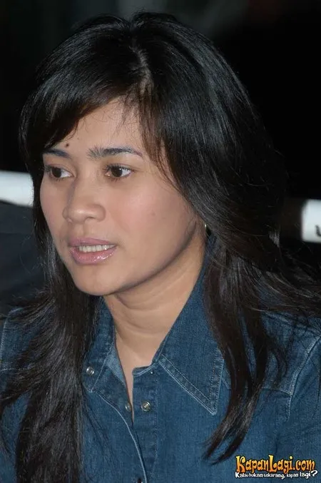 Foto Ikke Nurjanah