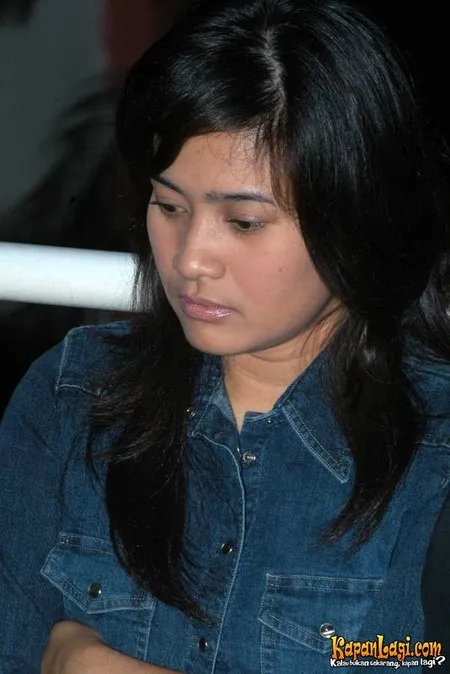 Foto Ikke Nurjanah