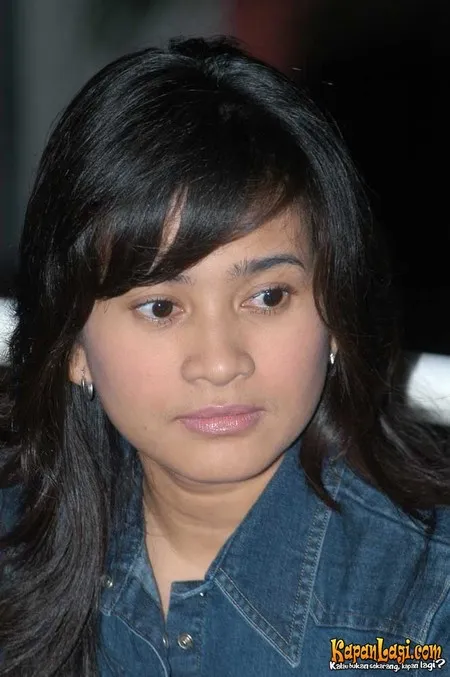 Foto Ikke Nurjanah
