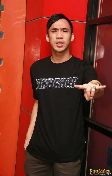 Foto Ikmal Tobing
