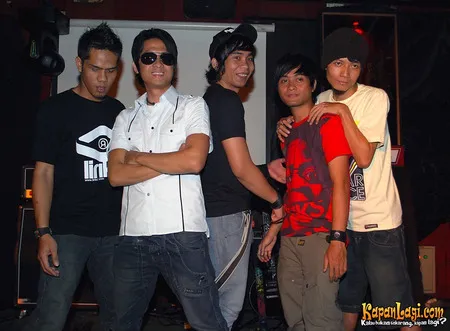 Foto Ilusi Band