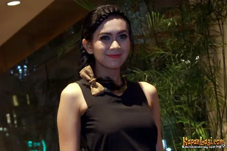 Foto Imaz Fitria