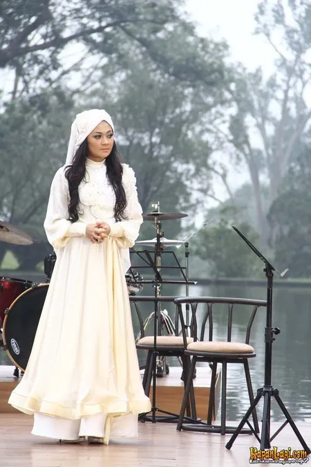 Foto Indah Dewi Pertiwi