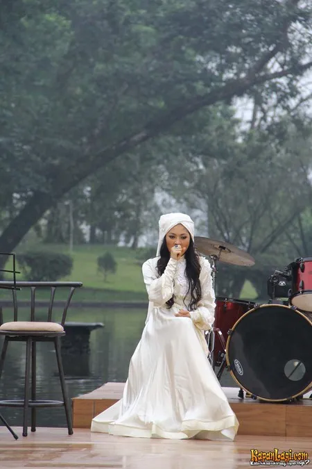 Foto Indah Dewi Pertiwi