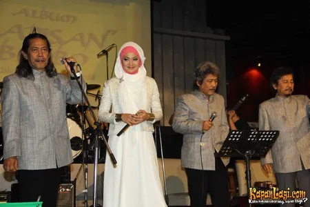 Foto Indah Dewi Pertiwi