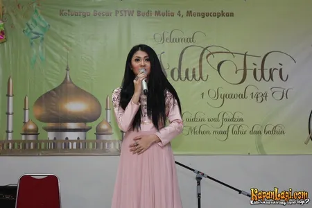 Foto Indah Dewi Pertiwi