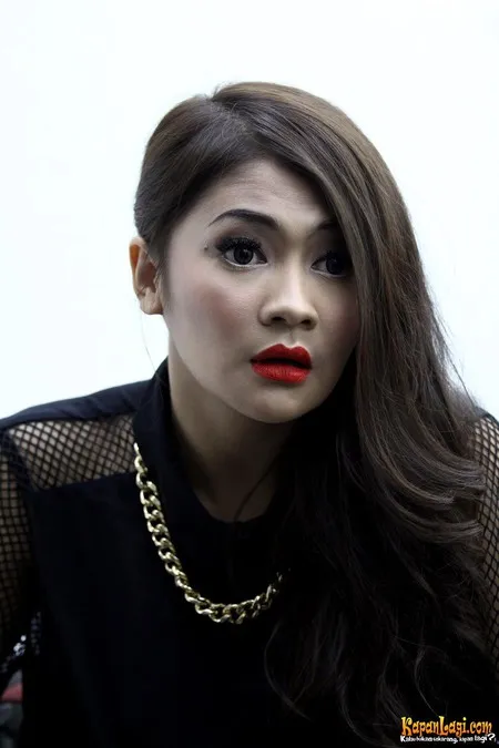 Foto Indah Dewi Pertiwi