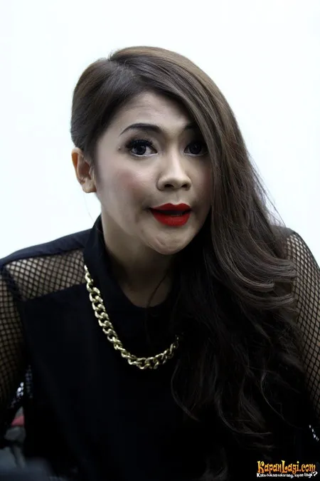 Foto Indah Dewi Pertiwi