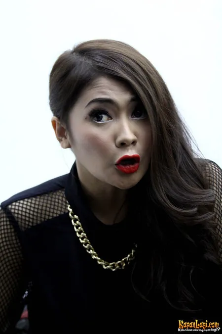 Foto Indah Dewi Pertiwi