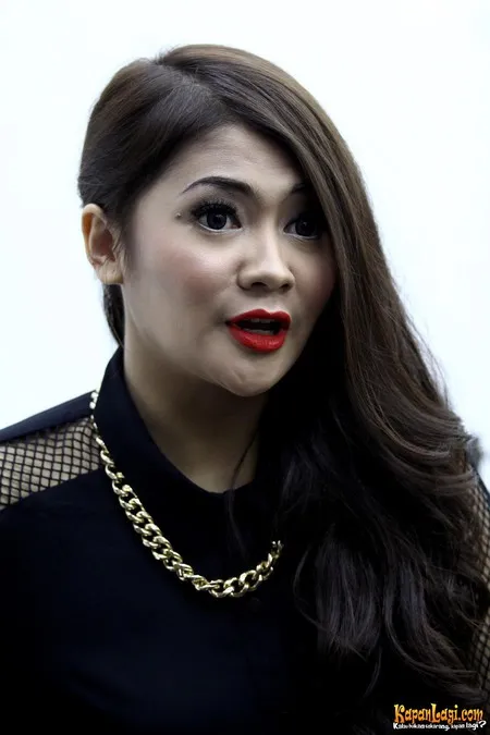Foto Indah Dewi Pertiwi