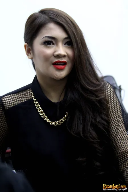 Foto Indah Dewi Pertiwi