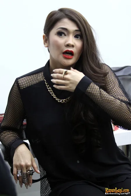 Foto Indah Dewi Pertiwi