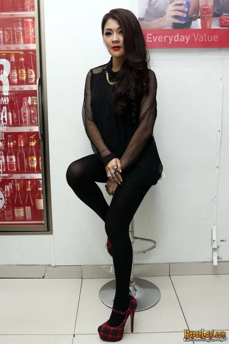 Foto Indah Dewi Pertiwi