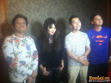 Foto Indah Dewi Pertiwi