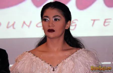 Foto Indah Dewi Pertiwi