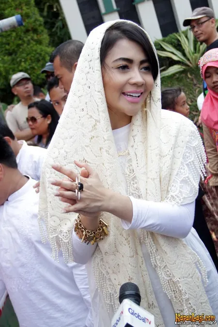 Foto Indah Dewi Pertiwi