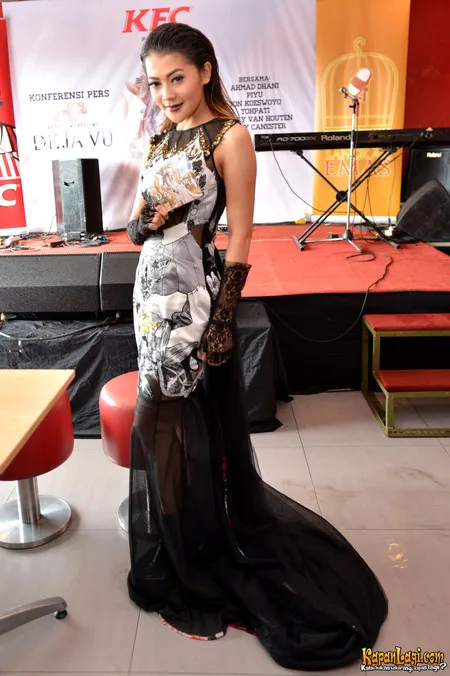 Foto Indah Dewi Pertiwi