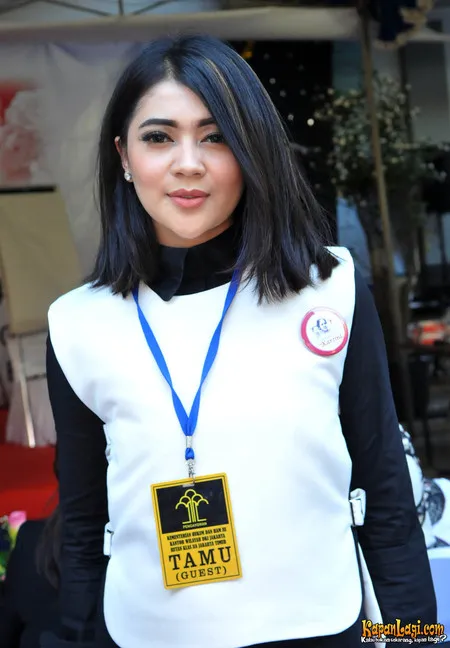 Foto Indah Dewi Pertiwi