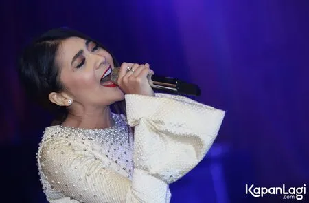 Foto Indah Dewi Pertiwi