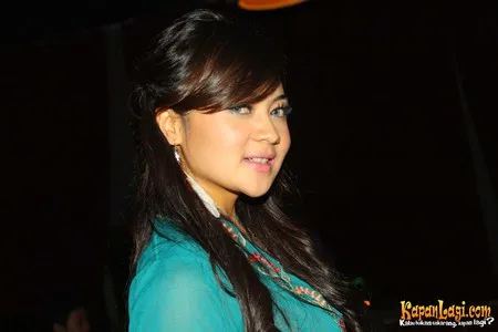 Foto Indah Dewi Pertiwi