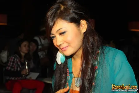 Foto Indah Dewi Pertiwi