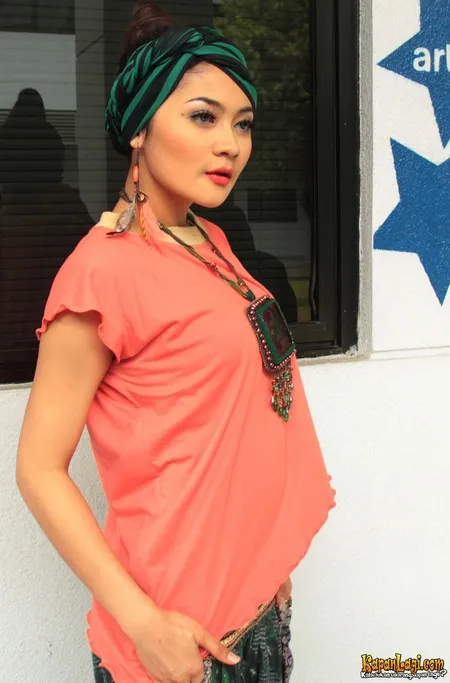 Foto Indah Dewi Pertiwi