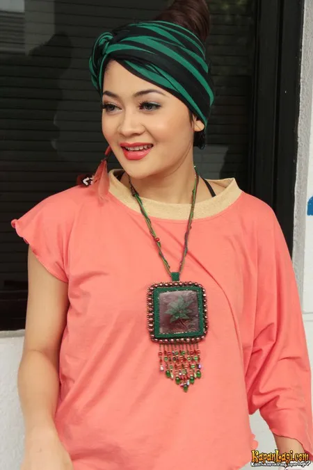 Foto Indah Dewi Pertiwi