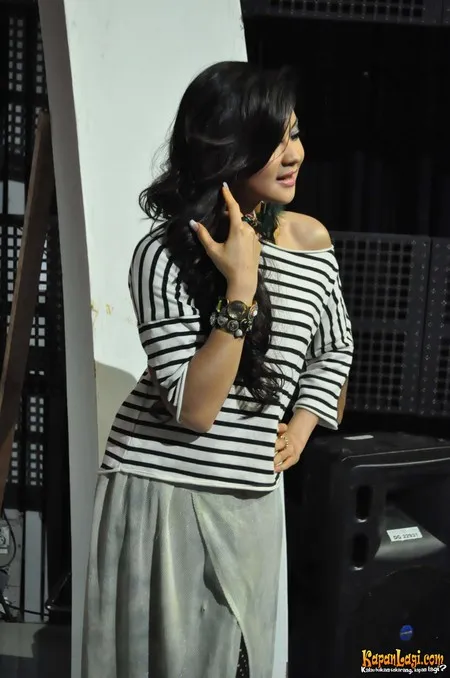 Foto Indah Dewi Pertiwi