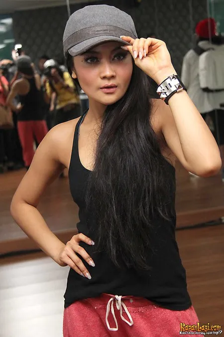 Foto Indah Dewi Pertiwi