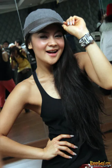 Foto Indah Dewi Pertiwi