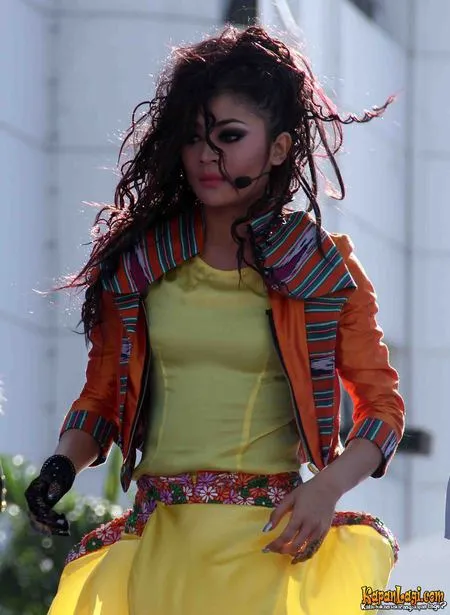 Foto Indah Dewi Pertiwi