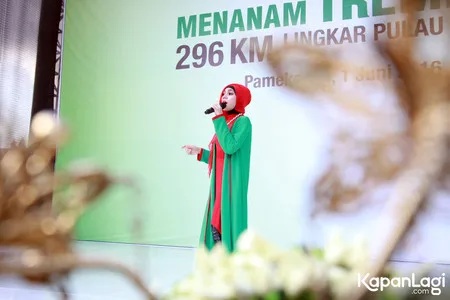 Foto Indah Nevertari
