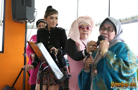Foto Indah Sari
