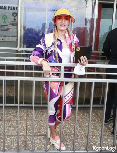 Foto Indah Sari