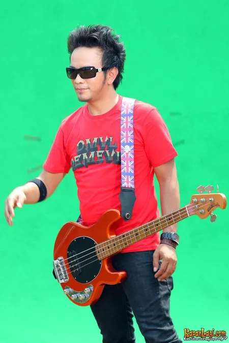 Foto Indra The Titans