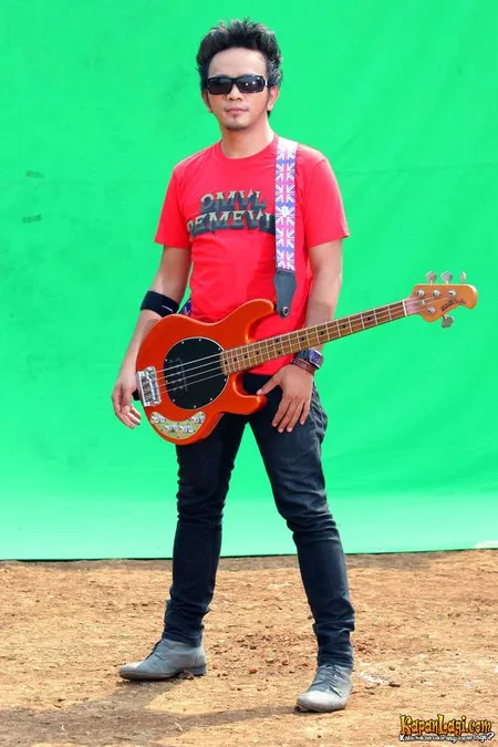 Foto Indra The Titans