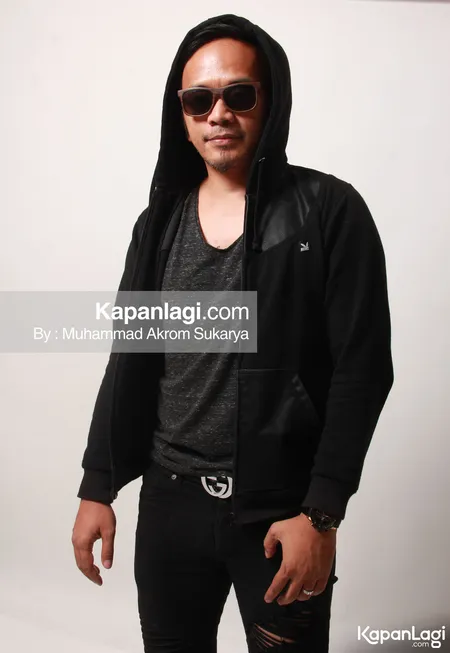 Foto Indra The Titans