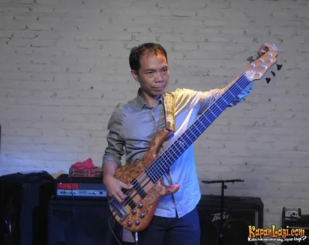 Foto Indro Hardjodikoro