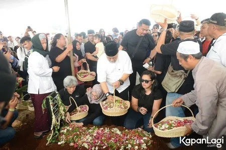 Foto Indro Warkop