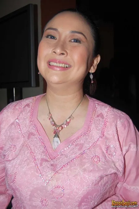 Foto Ira Maya Sopha