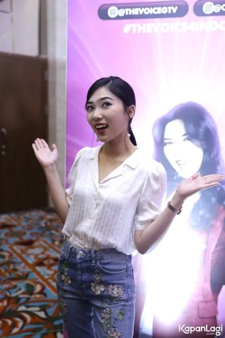 Foto Isyana Sarasvati