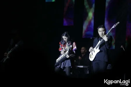 Foto Isyana Sarasvati