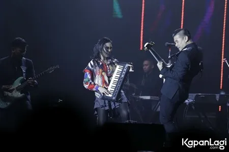 Foto Isyana Sarasvati