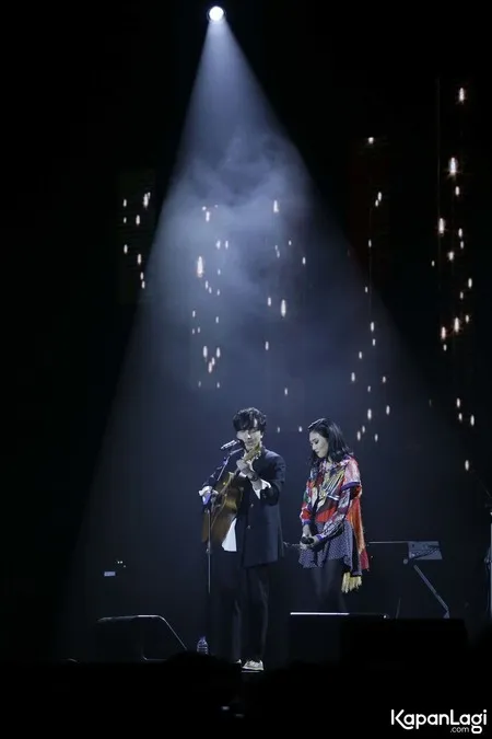 Foto Isyana Sarasvati