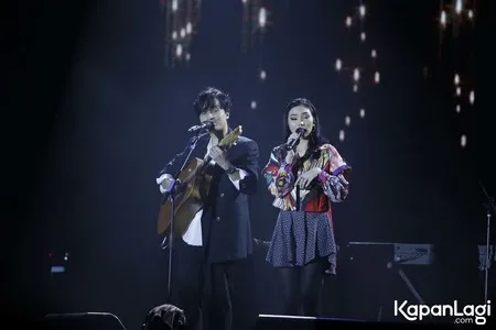 Foto Isyana Sarasvati