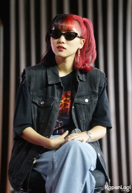 Foto Isyana Sarasvati