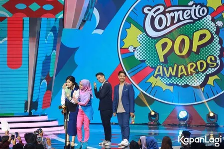 Foto Isyana Sarasvati