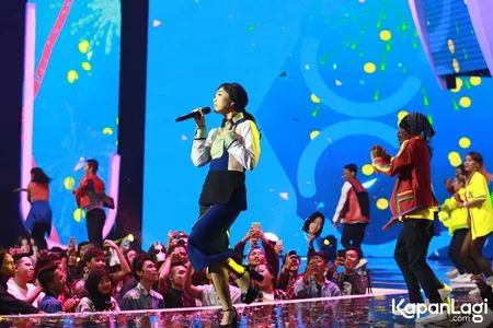 Foto Isyana Sarasvati