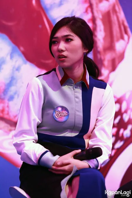 Foto Isyana Sarasvati